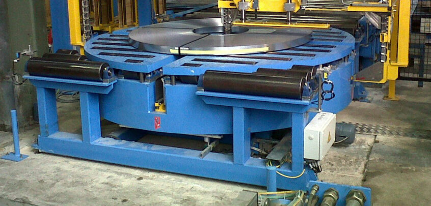 Drehtisch, Zentriertisch, Rollgang, Maschinenbau Kreuztal, Kreuztal Maschinenbau, Sondermaschinen, neue Maschinen, Anlagenbau, Siegen Maschinenbau, Olpe Maschinenbau, individuelle L&ouml;sung, Coil drehen