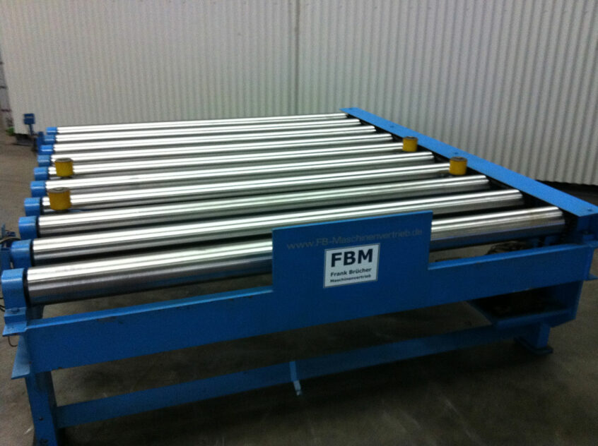 Rollentisch Rollentisch, Zentriertisch für Coils, Zentrierrollgang für Spaltbandring, Coilzentriertisch, rollgang, fördertisch, sondermaschinenbau, verpackungsrollgang