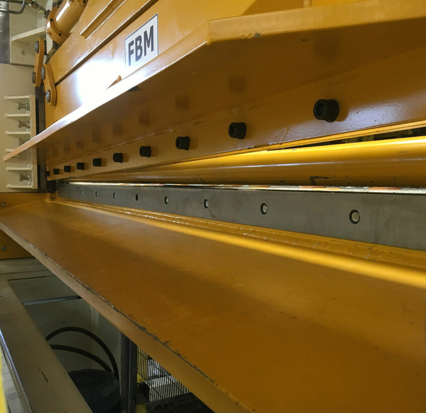 Schopfschere-2 Schopfschere, Querteilschere, Blechschere, Breitbandschere, Tafelschere, Hydraulikschere, Restbandverarbeitung, Restblechtransport, Restbandtreiber, Restblechverarbeitung