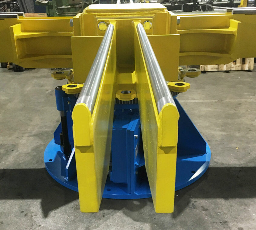 Drehkreuz, Coildrehkreuz, Coil Drehkreuz, turnstile, capstan, coil turnstile, 4arm turnstile, Lagerdrehkreuz, Drehkreuz f&uuml;r coils, spaltband lagern, coil storage, Coillager